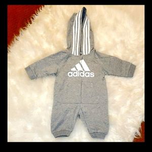Baby jump suit